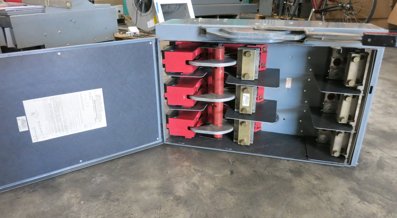 Square D QMB-366W 600A 600V Fusible Panelboard Switch QMB366W Fused 600 Amp E1 (DW7674-2)