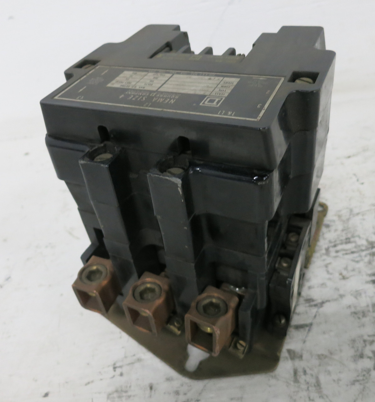 Square D 8502SFO2-Y30 Size 4 Motor Contactor 240V Coil 8502SFO-2 8502SF02 (DW7684-1)