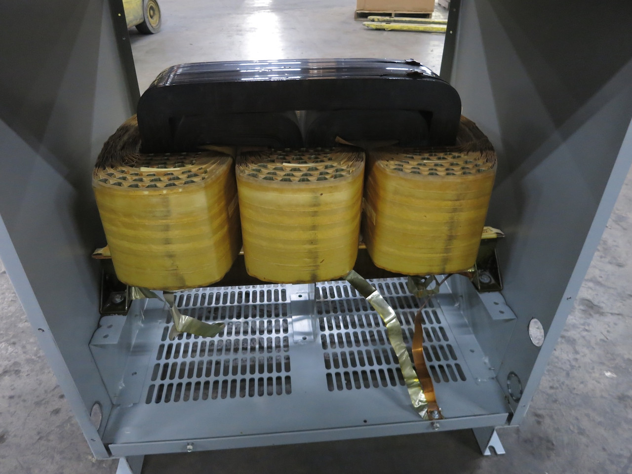 Acme 118 kVA 460 Delta to 460Y/266 V 3PH Isolation Transformer DTGB-0118-4S 460V (DW7683-5)