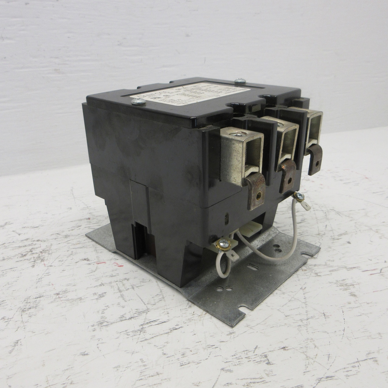 Danfoss DP120-3A0 Model 96 Contactor 150 Amp 600V 75HP 3P 24V Coil 150A 50/60HZ (AH0814-1)