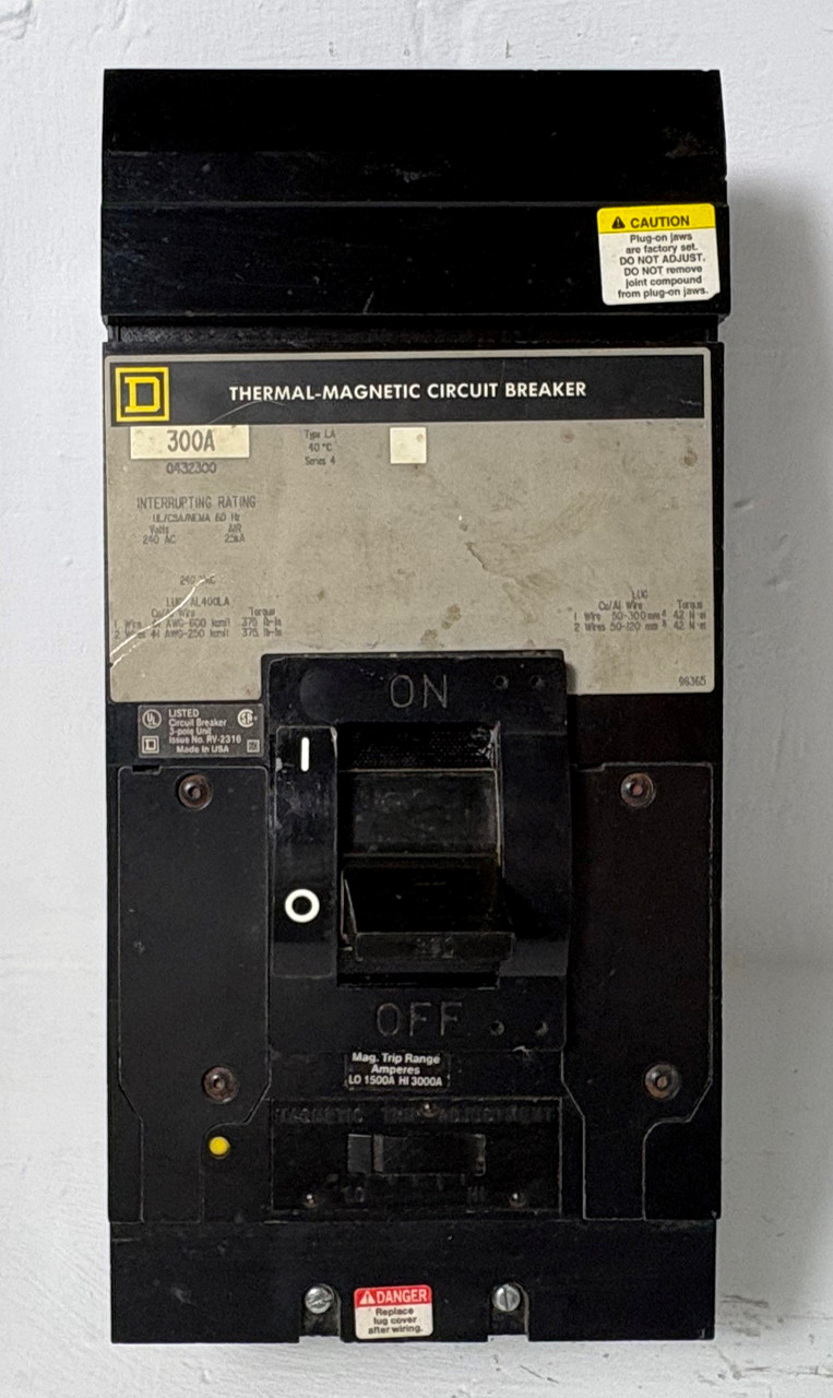 Square D I-Line Q432300 300A Circuit Breaker 240 VAC 3P Type LA S4 300 Amp (EM5709-1)