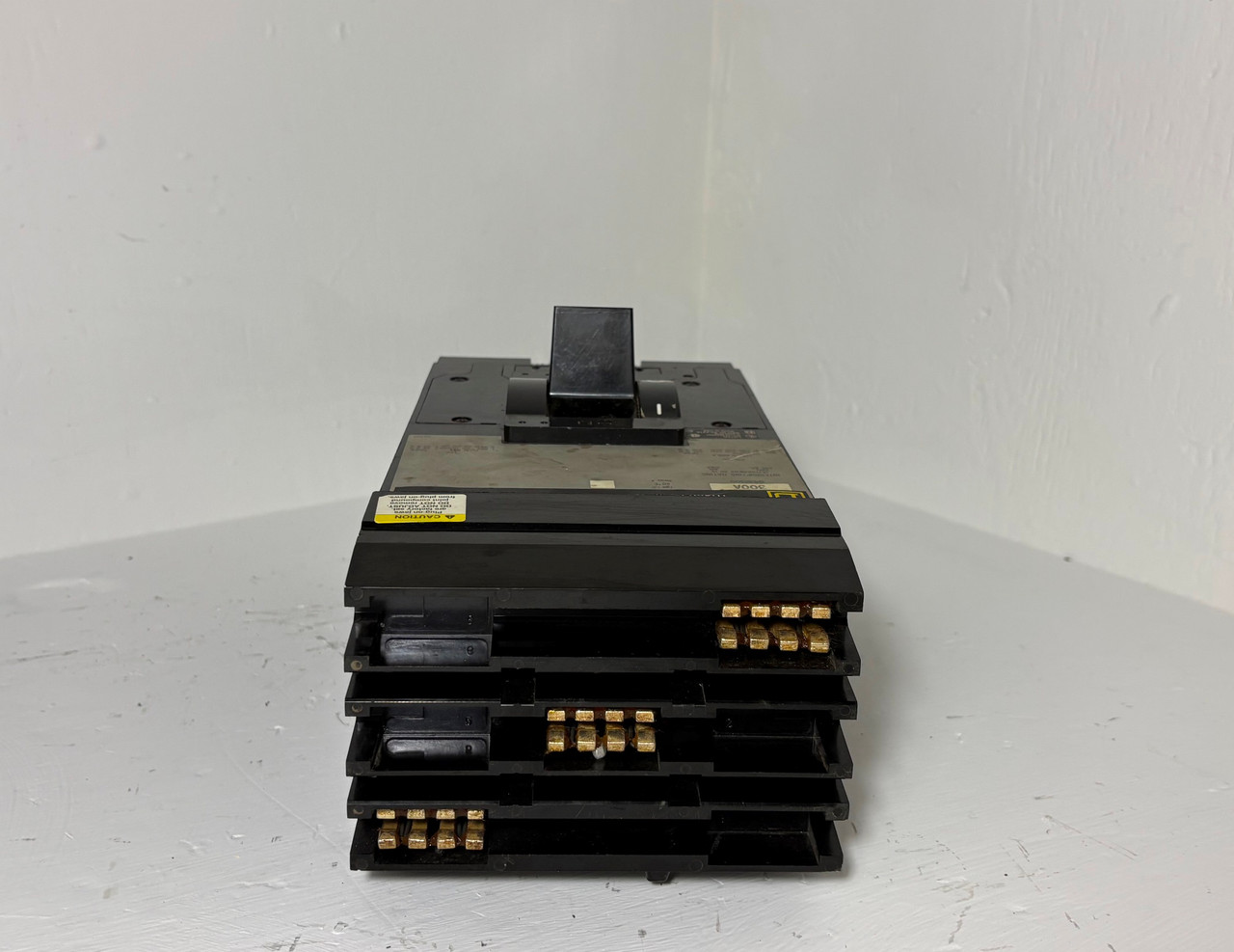 Square D I-Line Q432300 300A Circuit Breaker 240 VAC 3P Type LA S4 300 Amp (EM5709-1)
