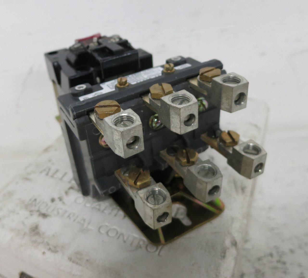 NEW Allen Bradley 702-COD93 Size 2 Motor Contactor 120V Coil 25 HP 45A 702-C0D93 (DW7693-1)