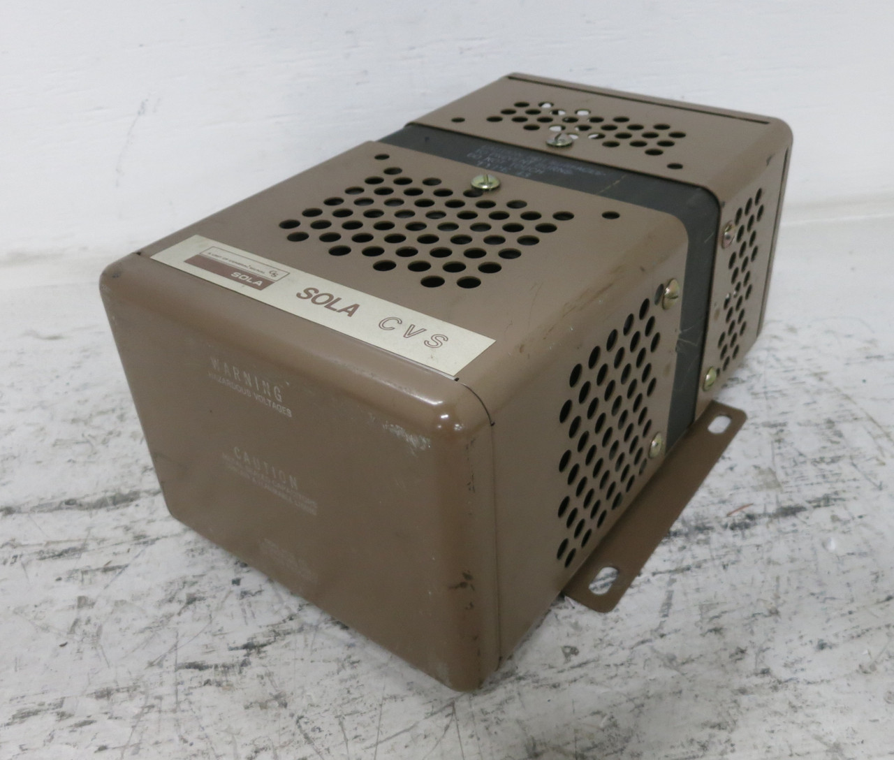 SOLA CVS 23-23-150-8 500 VA Constant Voltage Transformer 120/240V MCR Power 1PH (DW7695-1)