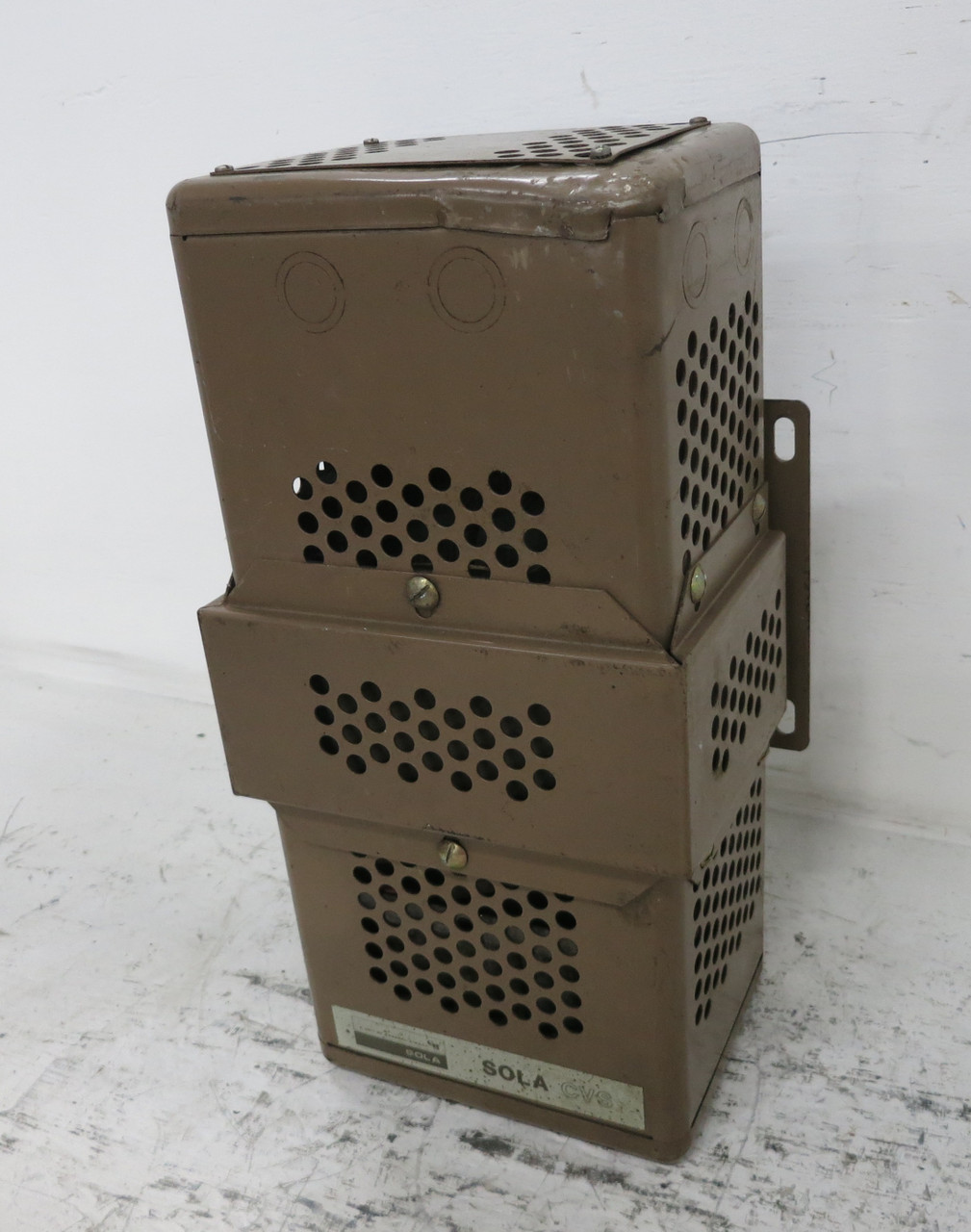 SOLA CVS 23-23-210-8 1000 VA Constant Voltage Transformer 120/240V MCR Power (DW7698-2)