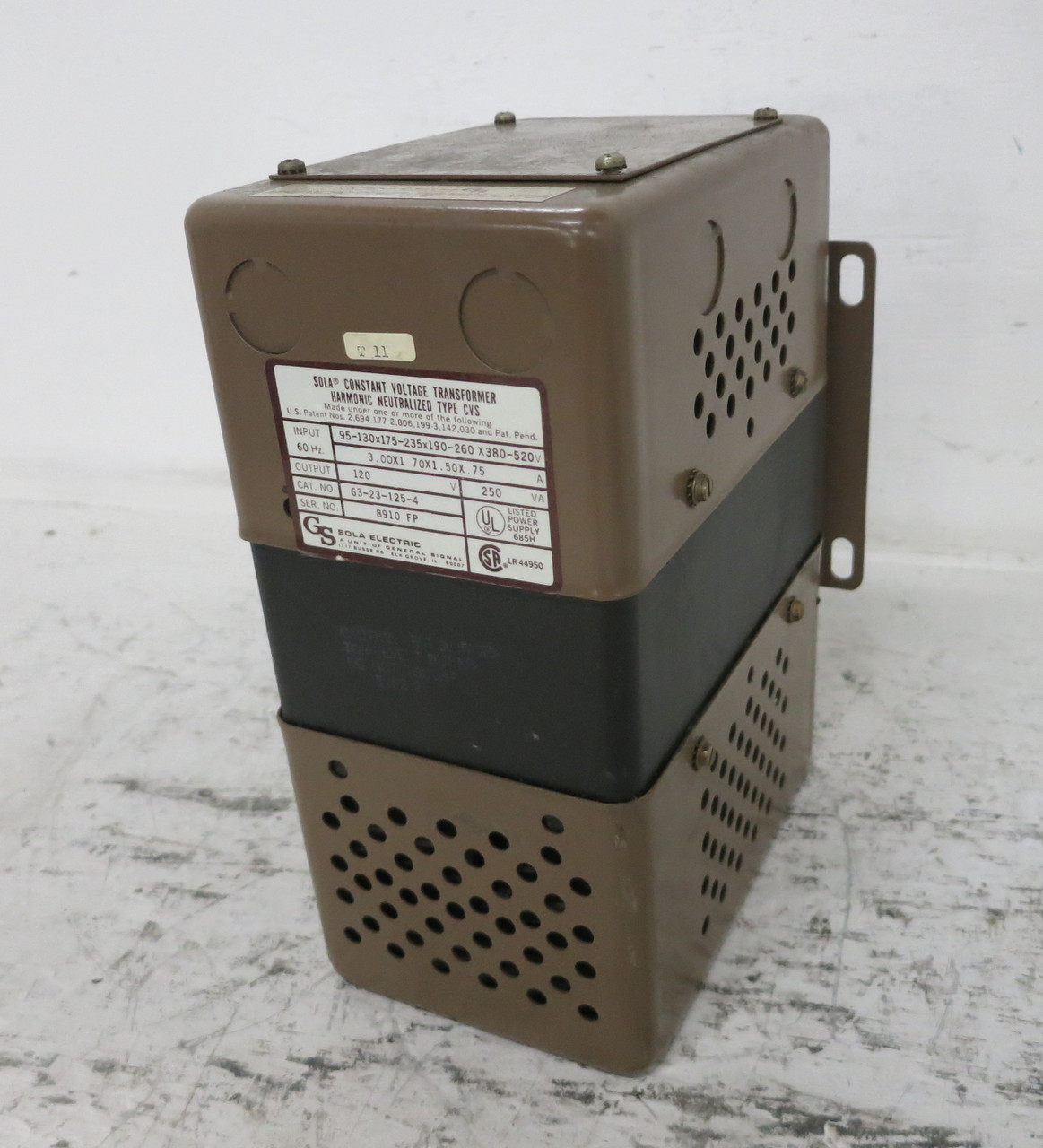 SOLA CVS 63-23-125-4 250VA Constant Voltage Transformer 120V MCR Power Regulator (DW7696-1)