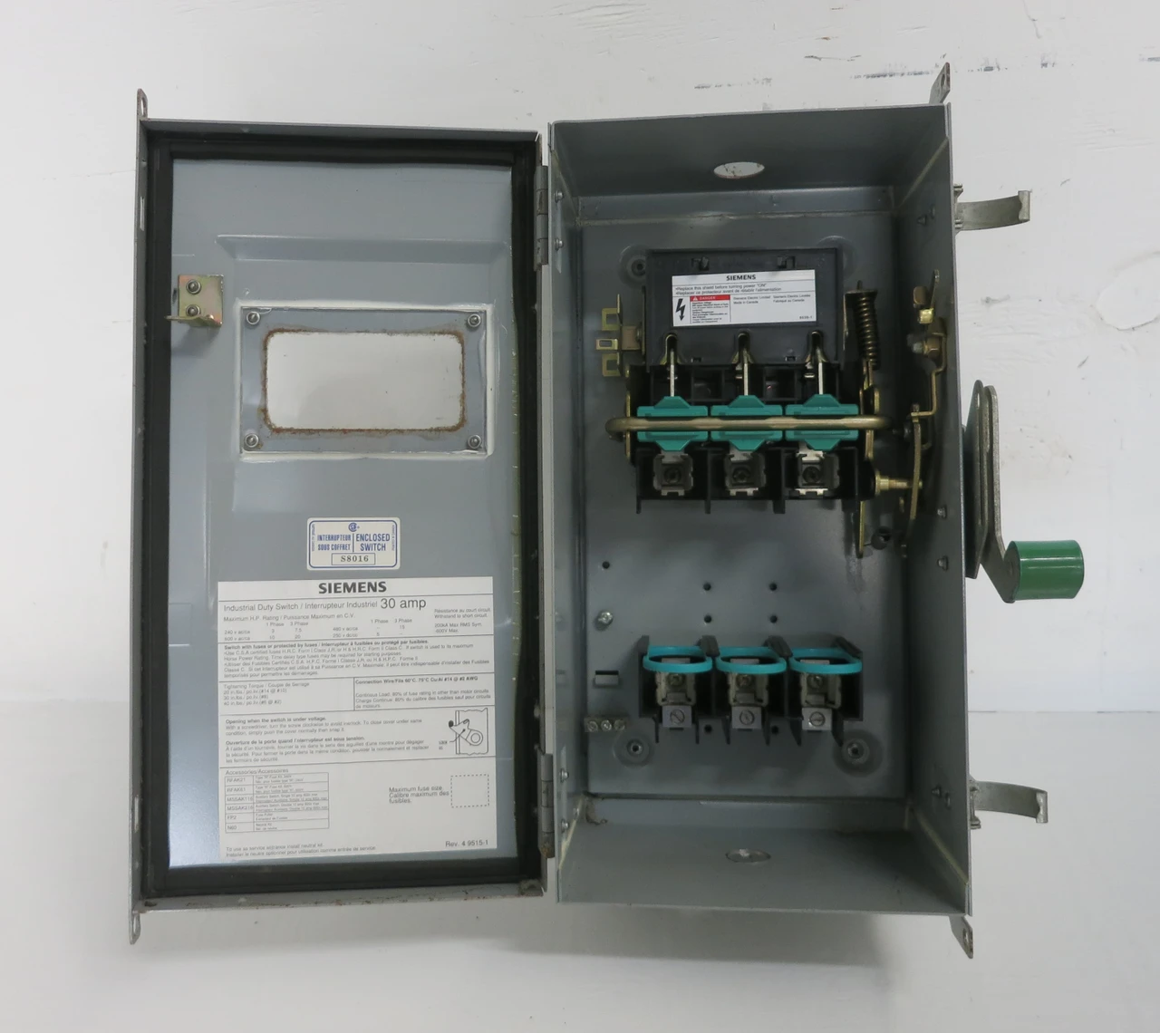 Siemens 12ID361 30A 600V Fusible Disconnect Switch Window 30 Amp 121D361 Type 12 (DW7700-6)
