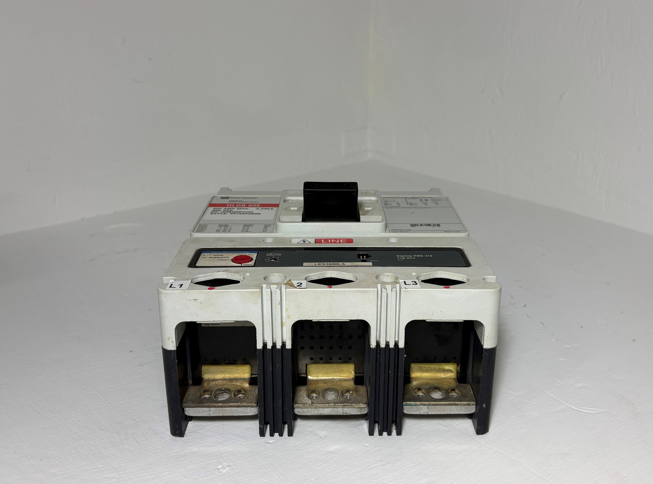 Cutler-Hammer HLDB3600FT33W 600A Circuit Breaker Red w/ 400 Amp Plug HLDB 65k 3P (EM5710-1)