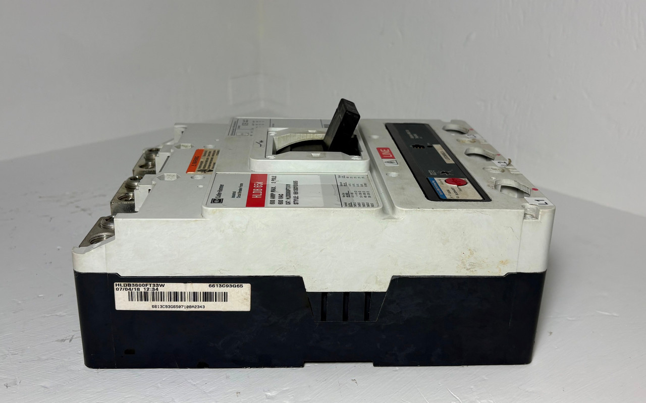 Cutler-Hammer HLDB3600FT33W 600A Circuit Breaker Red w/ 400 Amp Plug HLDB 65k 3P (EM5710-1)
