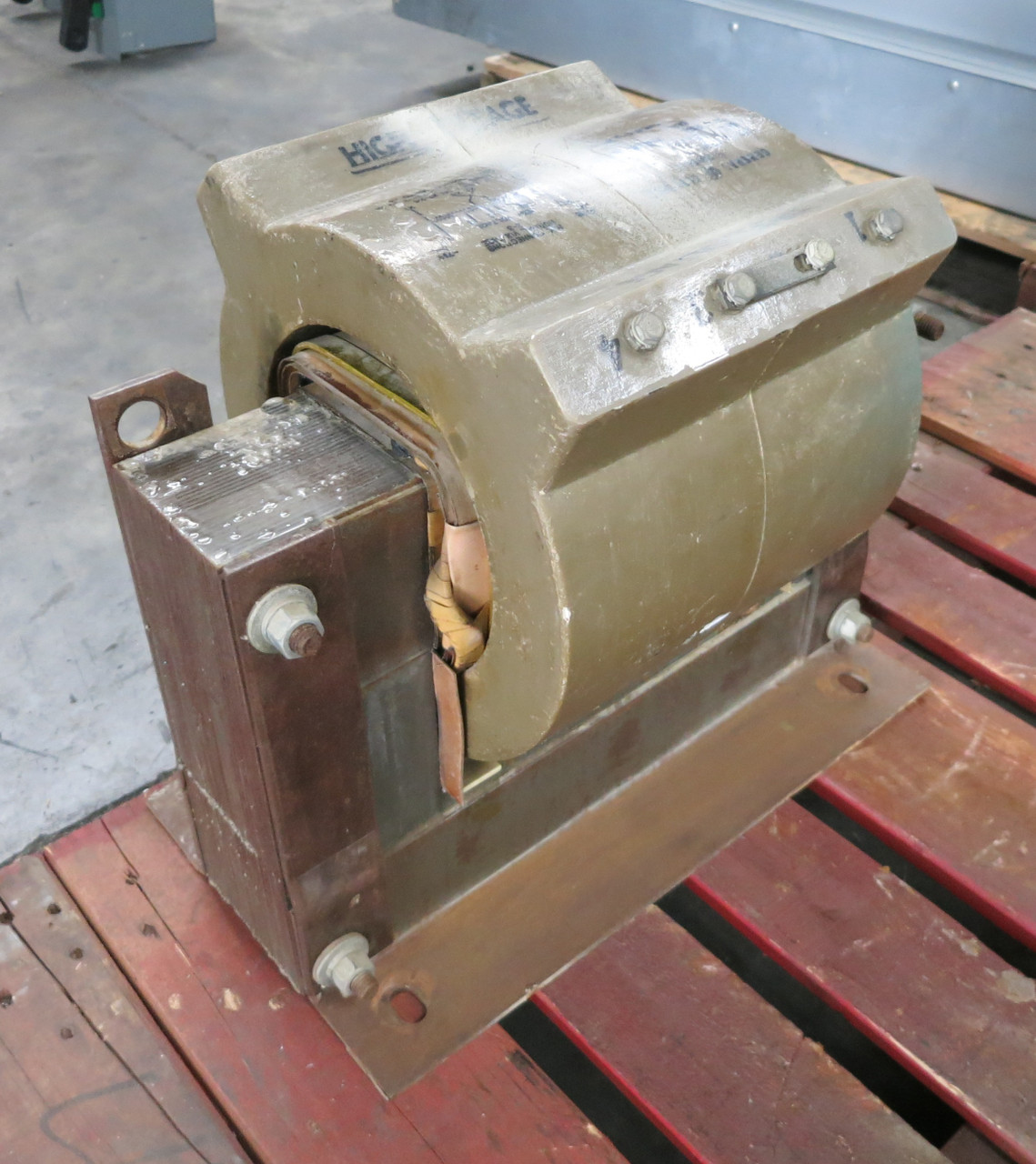 GE 9T28Y5611 10 kVA 4160 - 120/240 V Control Power Transformer 1PH CT 4160V (DW7709-2)