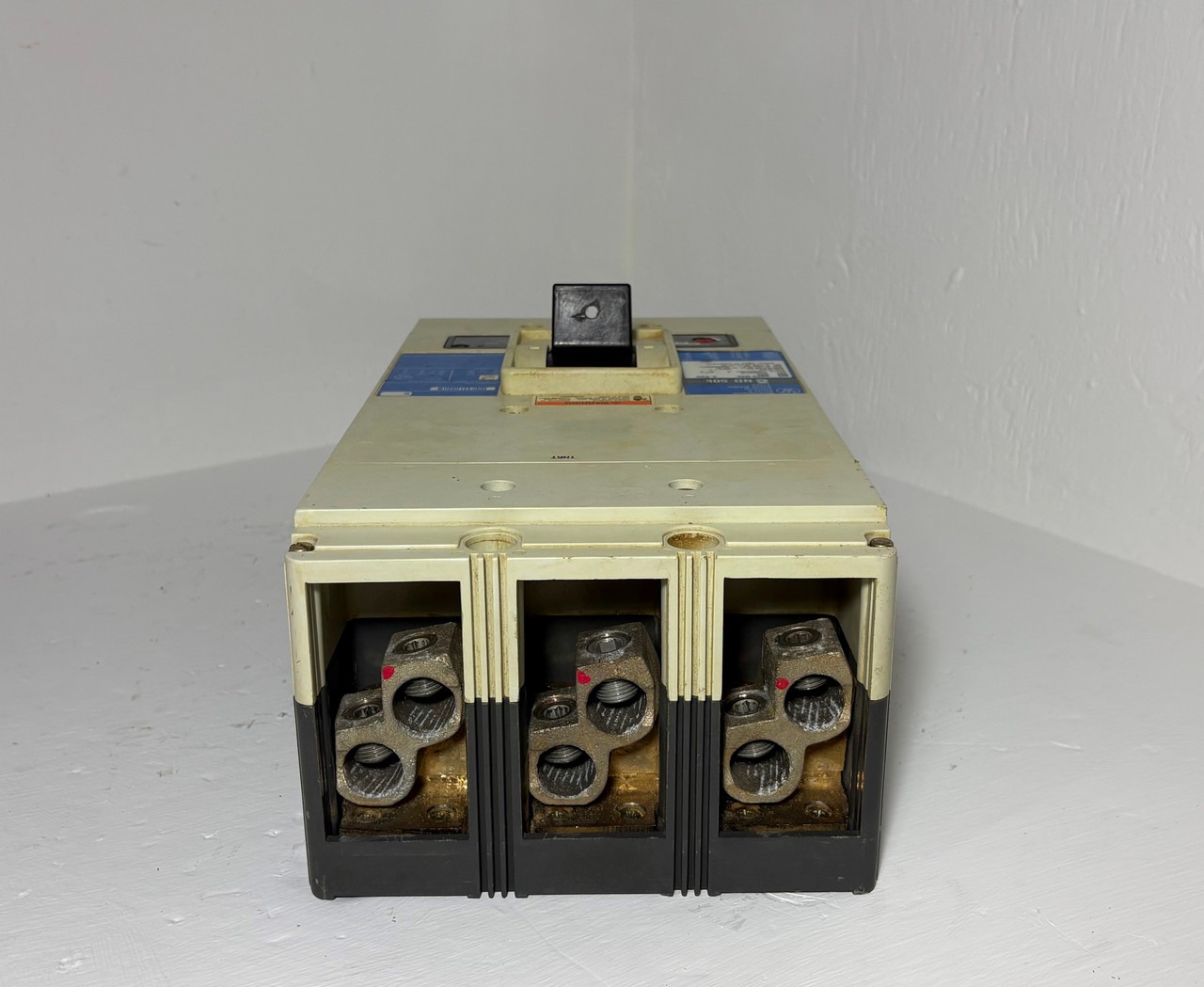 Westinghouse ND3800TW 800A Circuit Breaker Glossy Blue w/ 600 Amp Plug 3P ND 50k (EM5711-1)