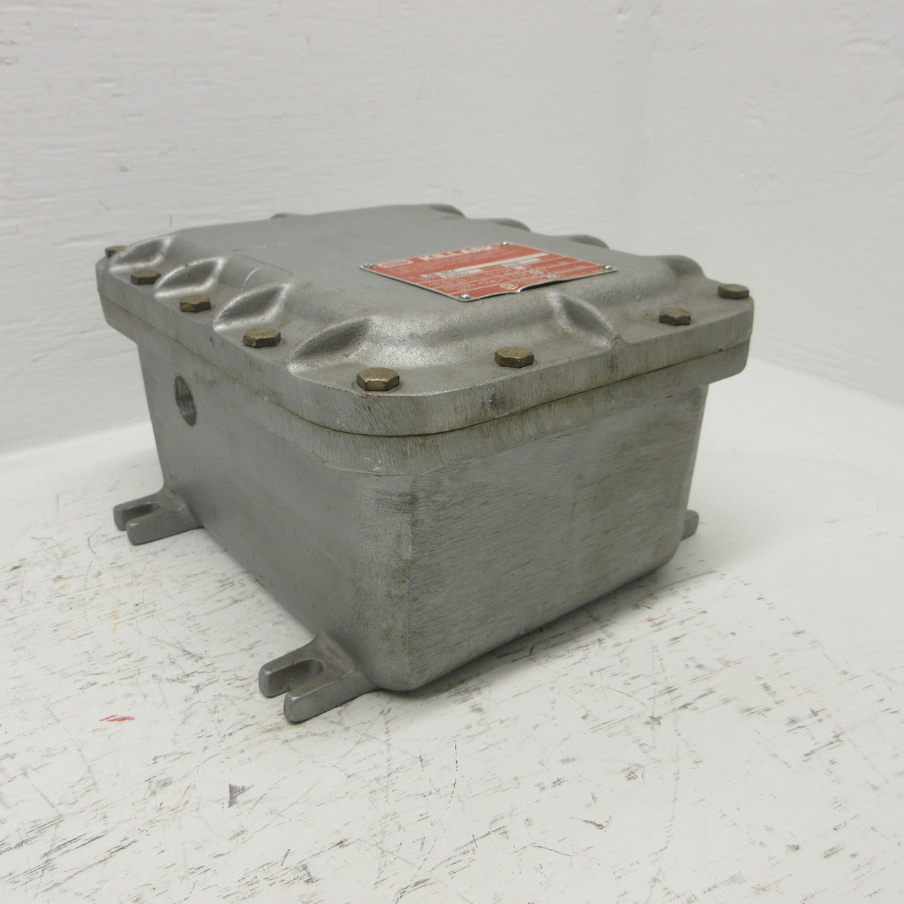 Hubbell Killark XB-684 0549525B Explosion Proof Enclosure Volume 176 Cu. In. (AH0824-1)