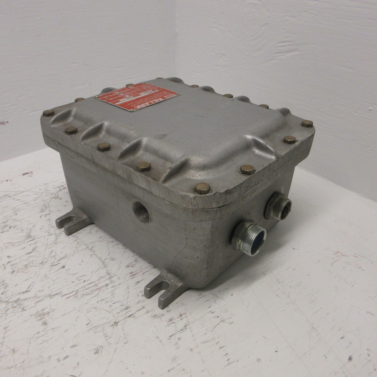 Hubbell Killark XB-684 0549525B Explosion Proof Enclosure Volume 176 Cu. In. (AH0824-1)