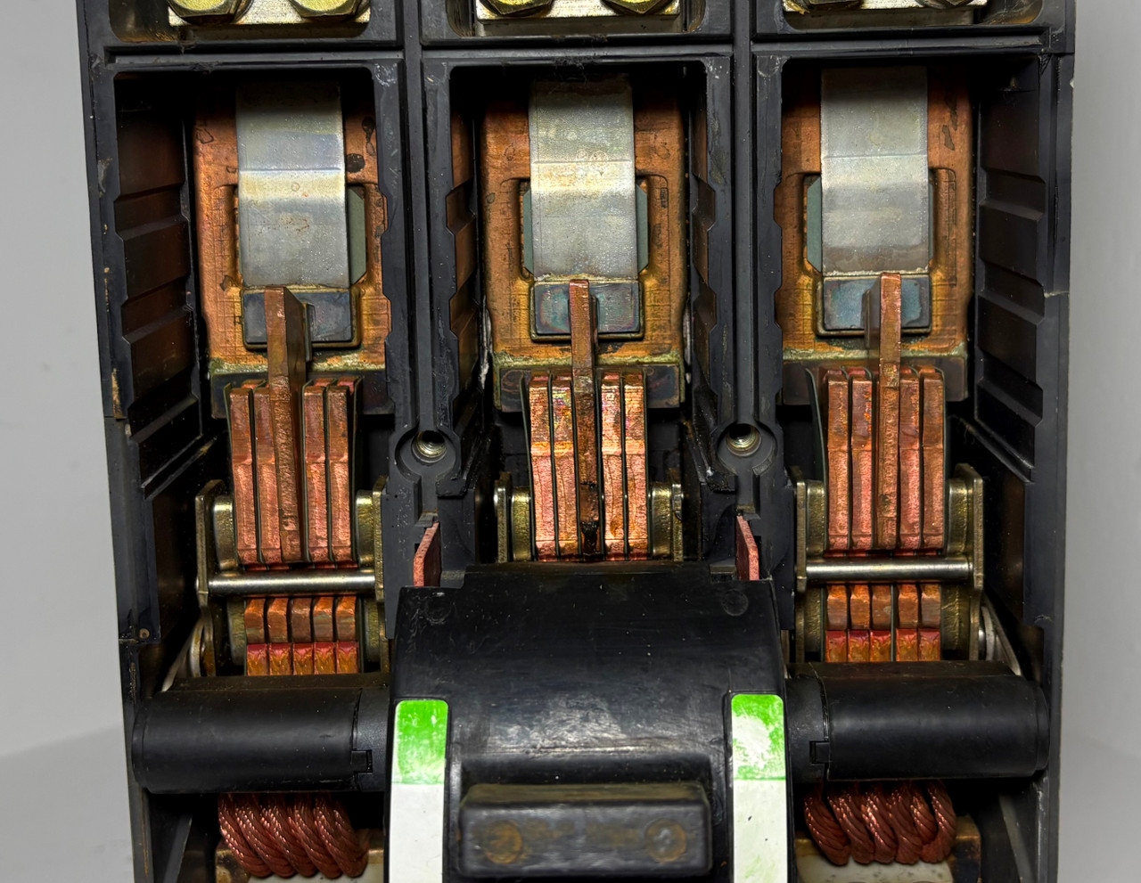 Cutler-Hammer ND3800T33W 800A Circuit Breaker Glossy Blue w/ 400 Amp Plug ND 50k (EM5713-1)