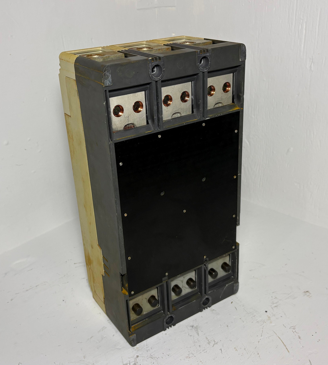 Cutler-Hammer ND3800T33W 800A Circuit Breaker Glossy Blue w/ 400 Amp Plug ND 50k (EM5713-1)
