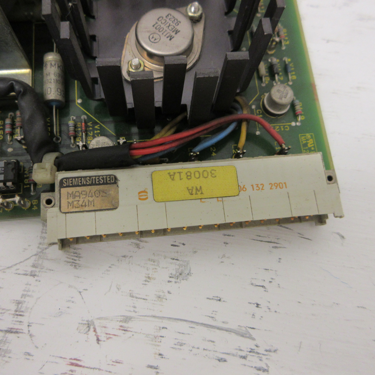 Siemens 6DM1001-1WA05 Power Board PCB PLC MA9403 T05E E89110-B1510-C1-E Ausgabe (AH0828-1)