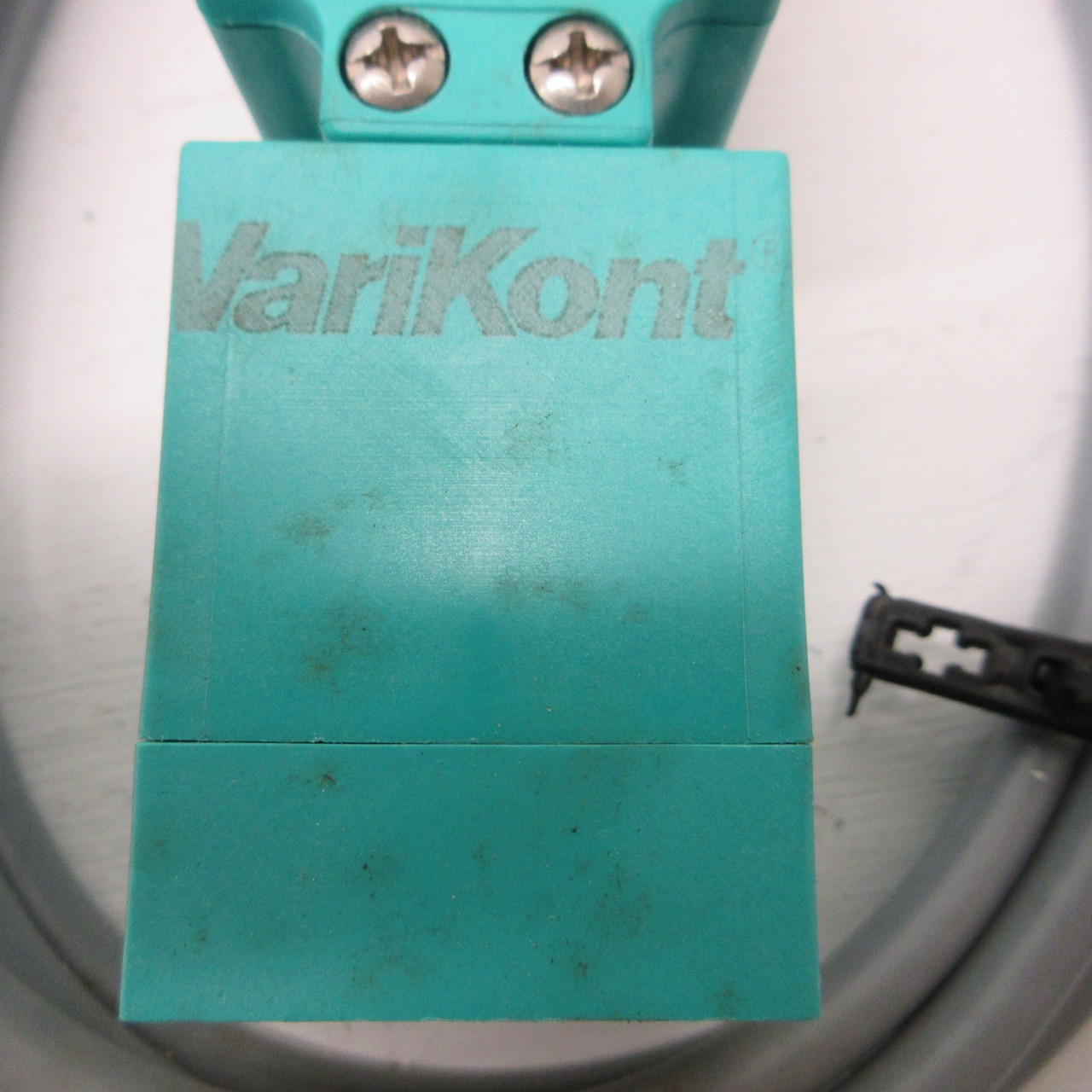 NEW Pepperl+Fuchs UJ3000+U1+8B+RS Ultrasonic Sensor 33695 90mA VariKont 20-30VDC (AH0829-1)