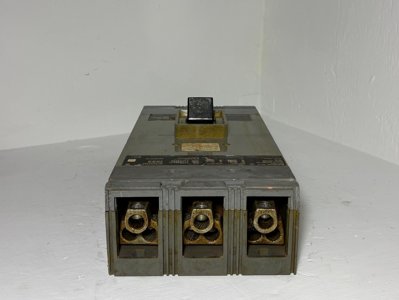 Westinghouse HMC3800F 800A Seltronic Circuit Breaker w/ 800 Amp Plug 600V HMC 3P (EM5717-1)