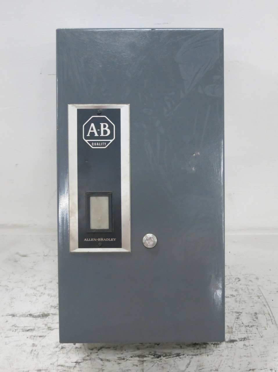 Allen Bradley 509-DAA Enclosed Size 3 Motor Starter 240V Coil 509-DOA 509-D0A (DW7735-1)