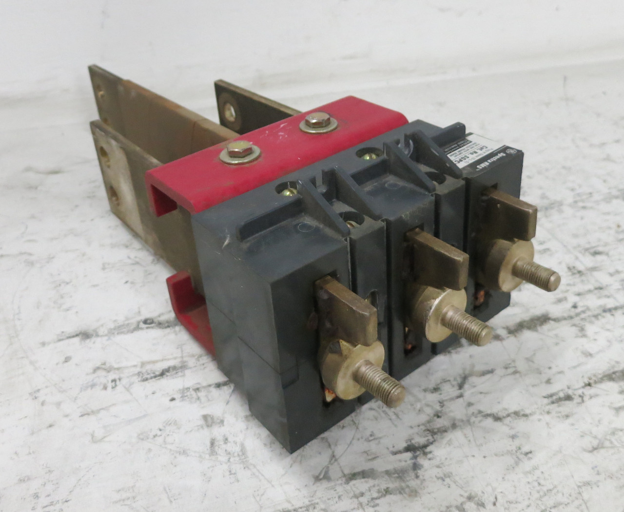 GE SGPC1 Spectra RMS Plug-In Mounting Base for SG600 600A Breakers 600 Amp SLS (DW7734-1)