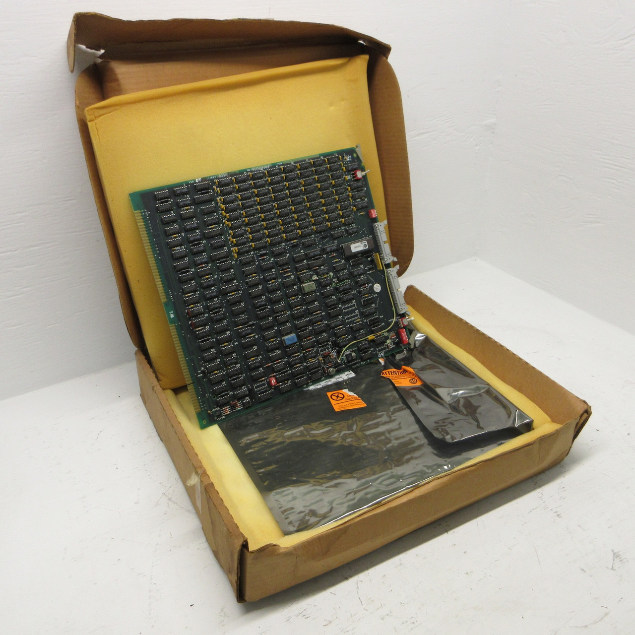 Image of NEW Allen Bradley 8000-MB2 PC Board Memory Module PCB 8000MB2 511B/A01 900052 AB