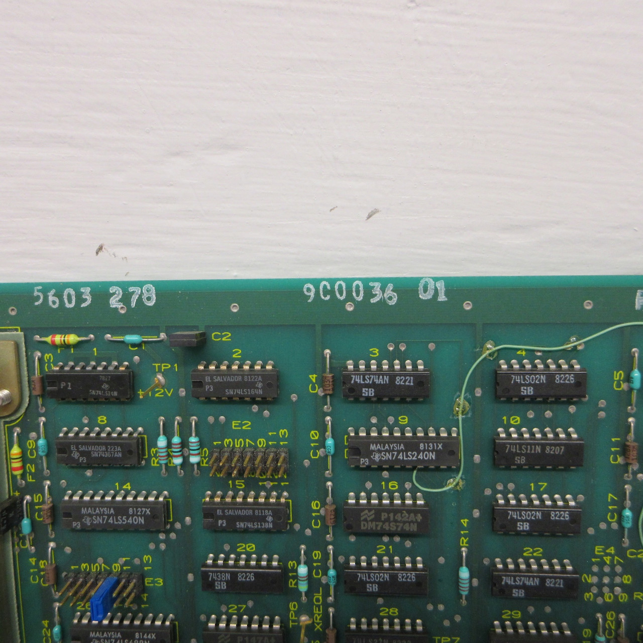 Allen Bradley 8000-VA PC Board PCB CRT/Keyboard 8000VA 900036 8200 Control w Box (AH0843-2)