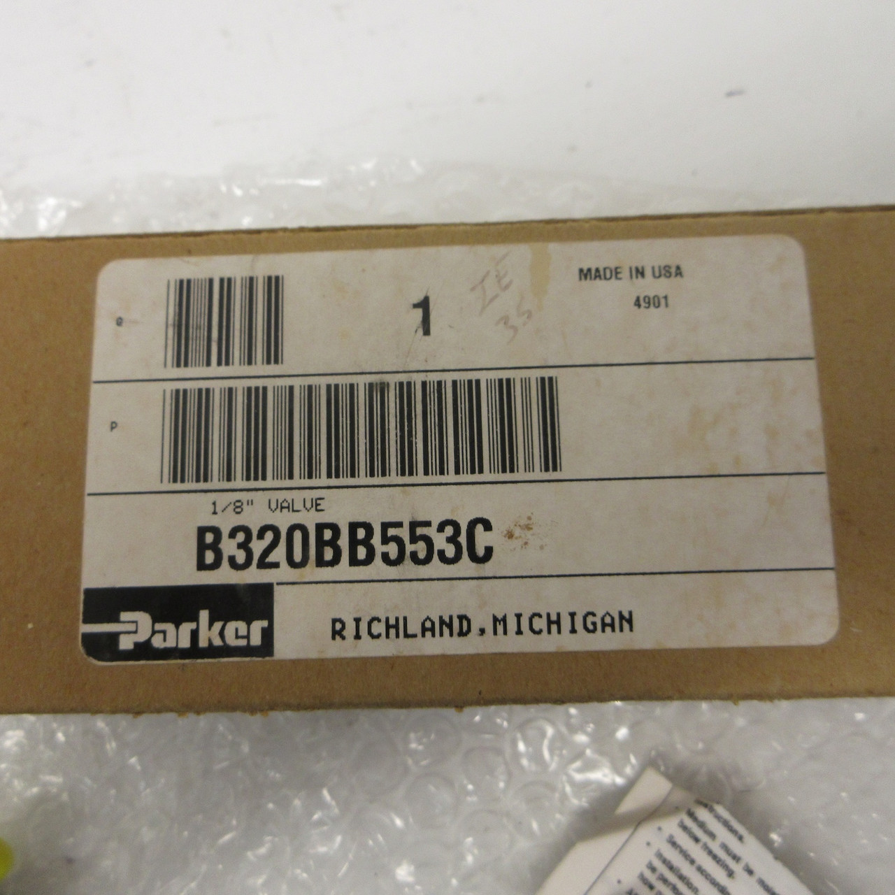 NEW Parker B320BB553C Double Solenoid 1/8" Valve B3 Series 4-Way 110/120VAC NIB (AH0853-1)
