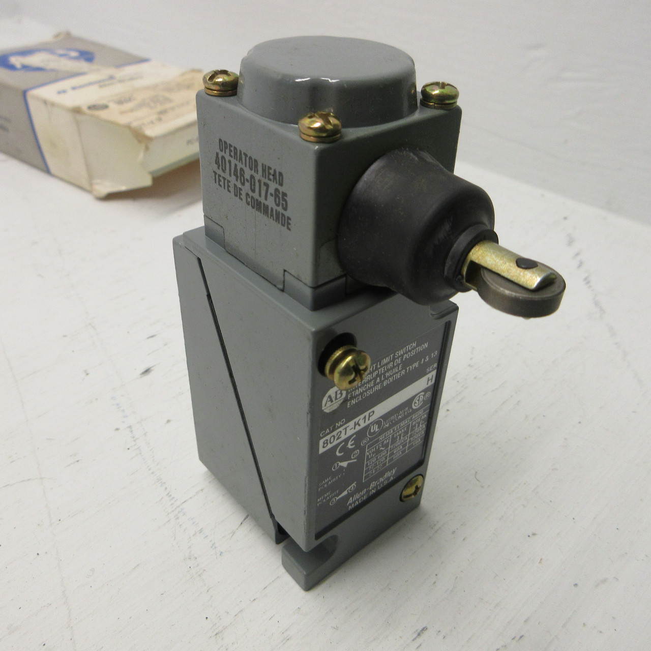 NEW Allen Bradley 802T-K1P Ser H Oil Tight Limit Switch Type 4 & 13 Plug-In NIB (AH0850-1)