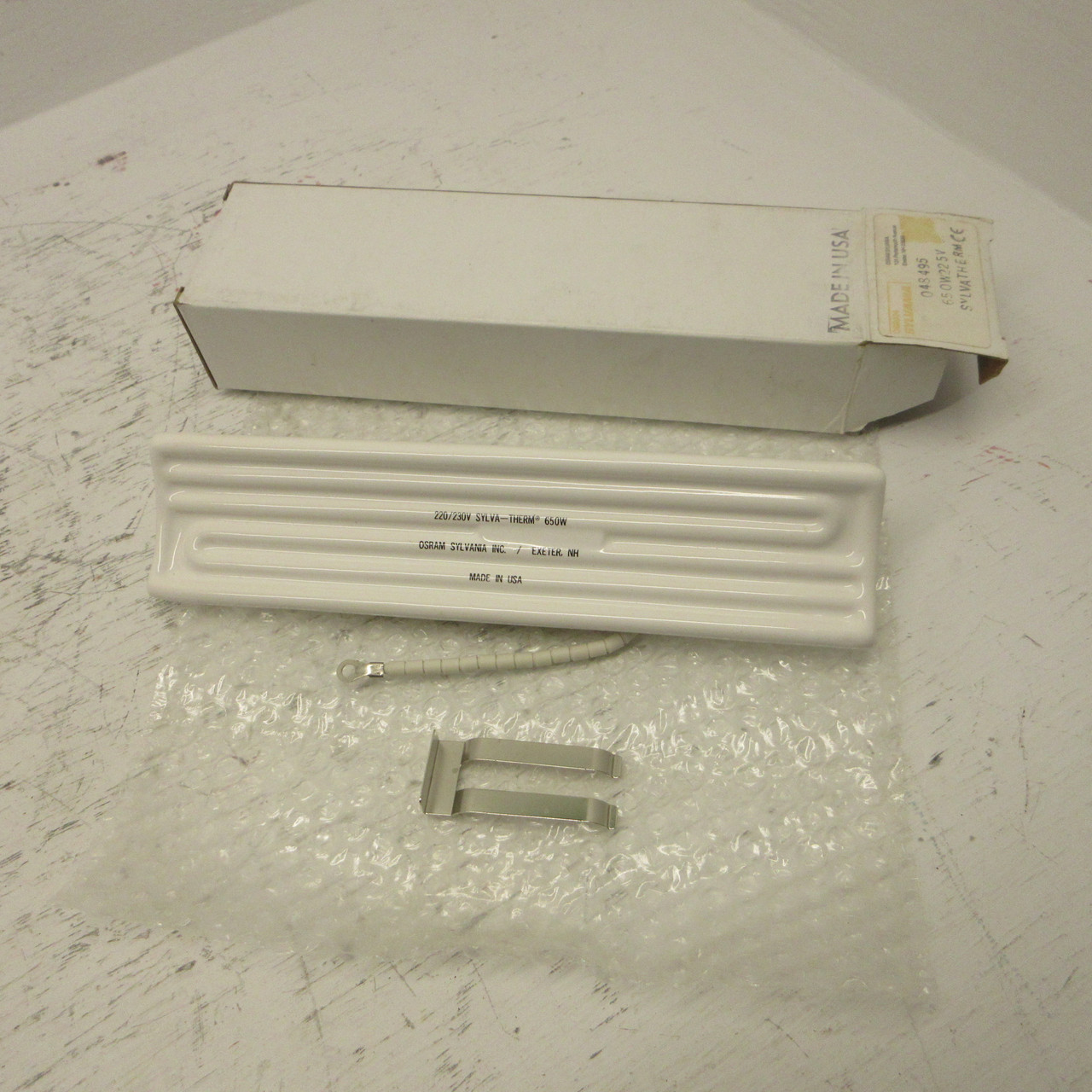 NEW Sylvania 048495 220/230V Osram Sylva-Therm 650W 225V Ceramic Heater Element (AH0859-15)