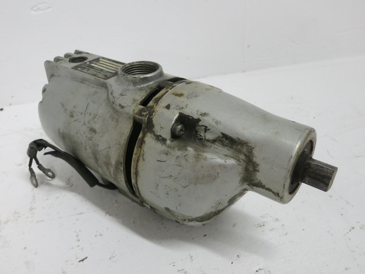 GE 105C9393-P2 Magne-Blast Charging Motor 115V AC ML-13 Stored Energy 105C9393P2 (DW7769-16)