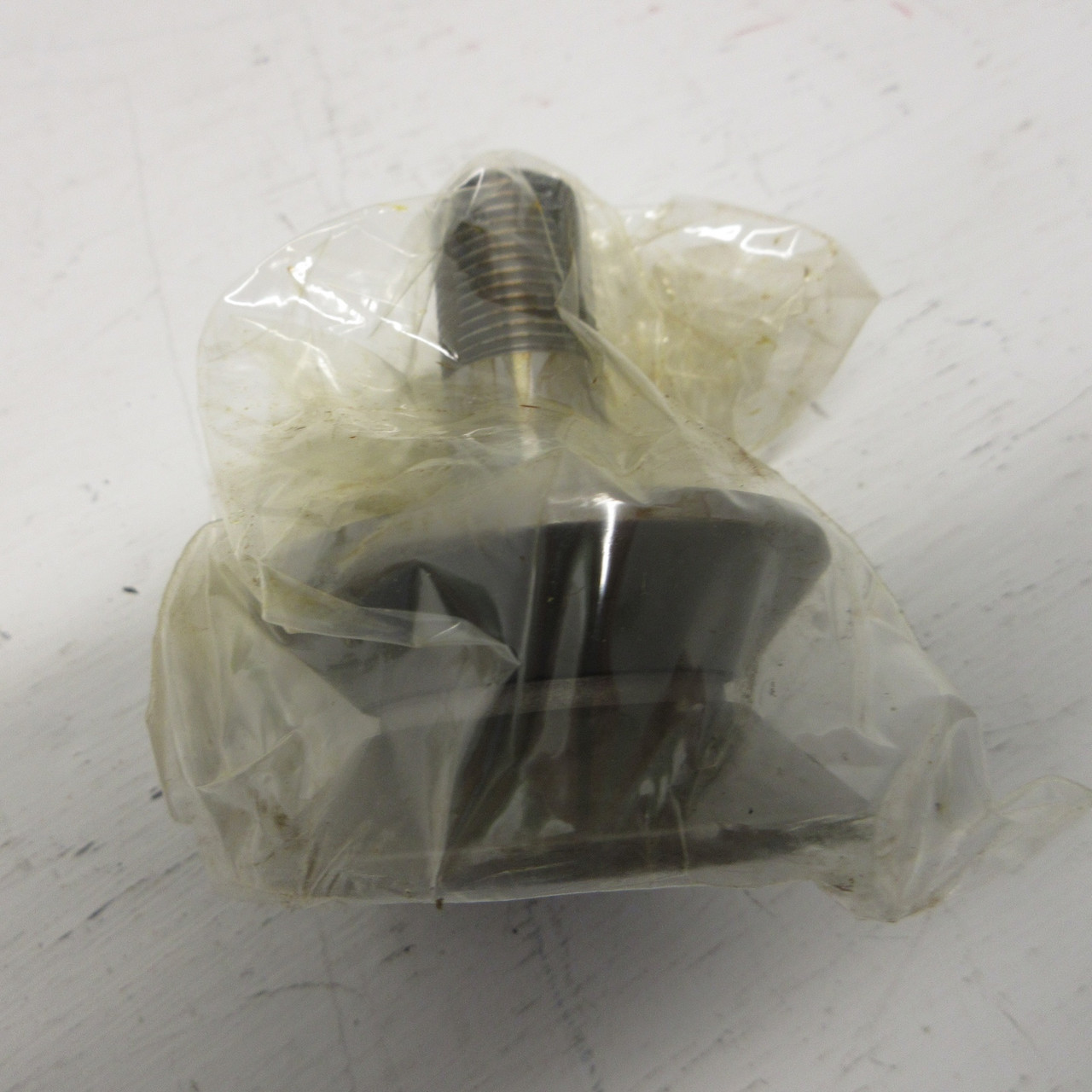 NEW Osborn Code 95660 VLR-2 1/2 Load Runner Idler Roller Cam Follower NIB (AH0861-3)