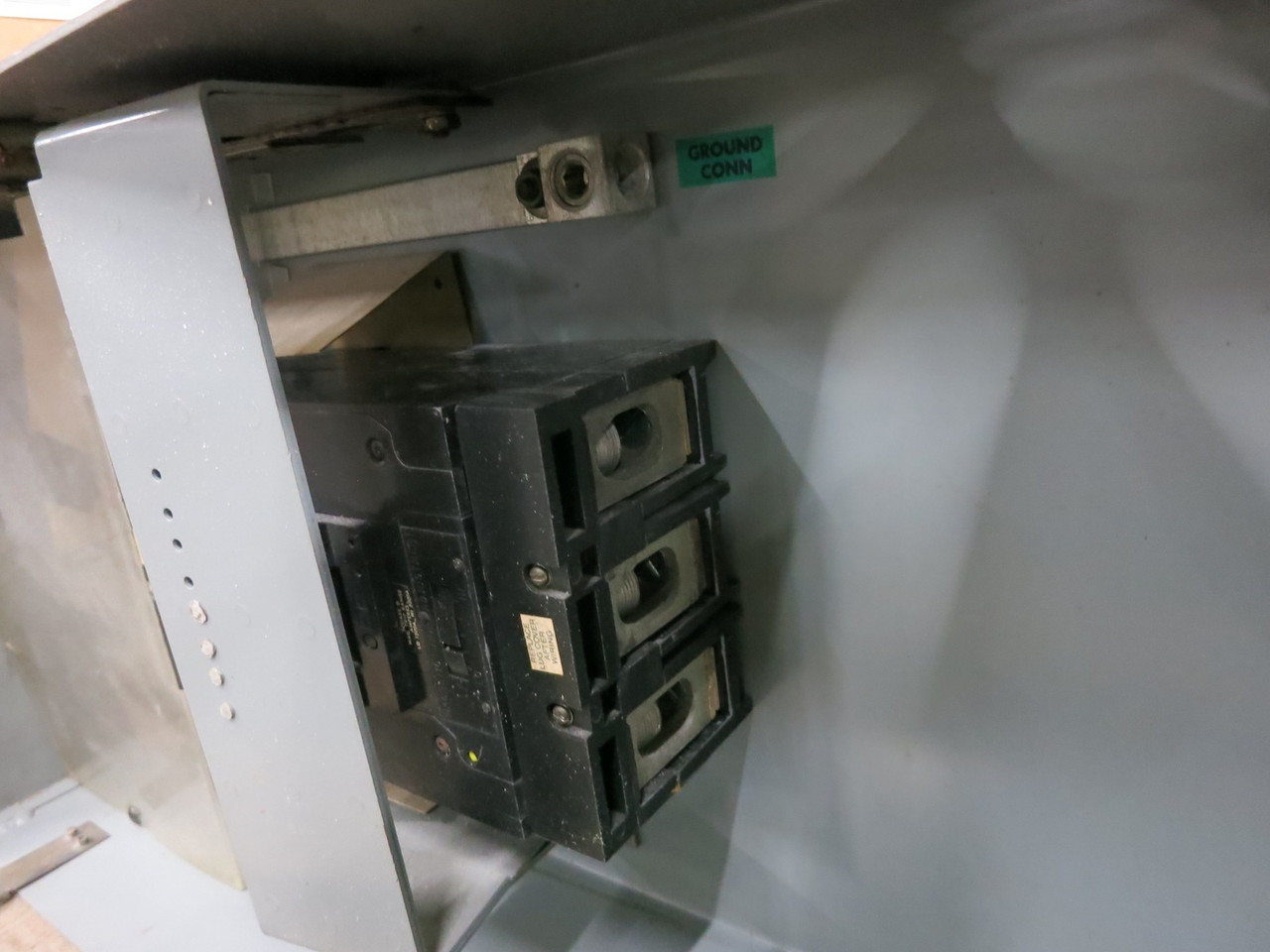 Square D PBLH36300GN 300A 600V I-Line Circuit Breaker Bus Plug 3PH 4W 300 Amp (DW7777-2)