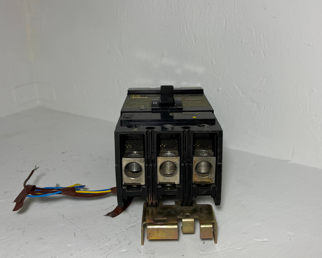 Square D I-Line KA361751580 175A Circuit Breaker w/ Aux & UVR KA 3P 600V 175 Amp (EM5740-2)