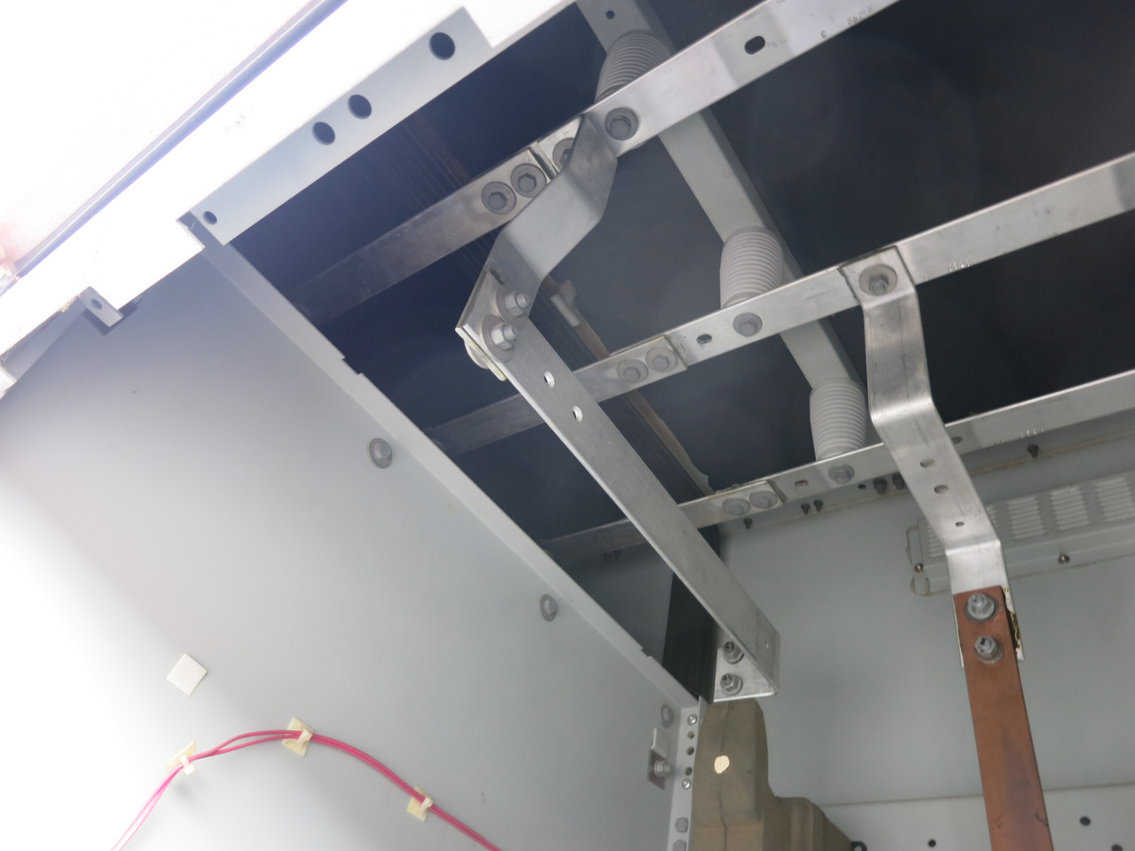S&C 4800V Outdoor Transfer Switch Switchgear 5kV 600A Fusible 4800 VAC 3 Bay 3R (DW7781-1)