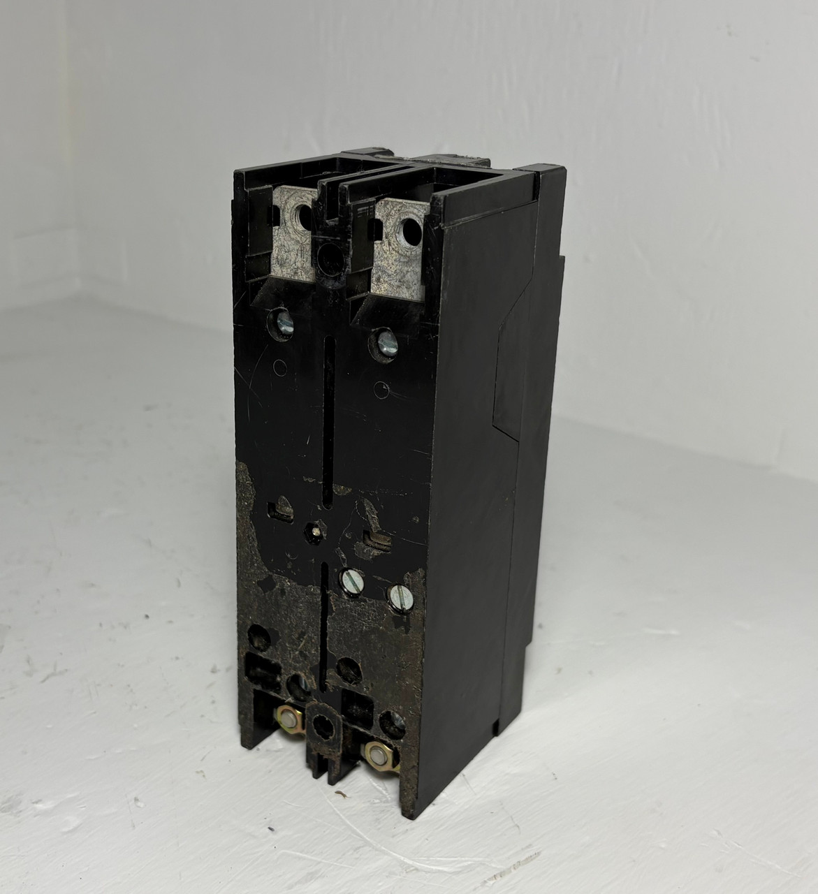 Cutler-Hammer CHH2150H4 150A 2P Circuit Breaker 240 VAC 2 Pole Type CHH 150 Amp (EM5743-3)