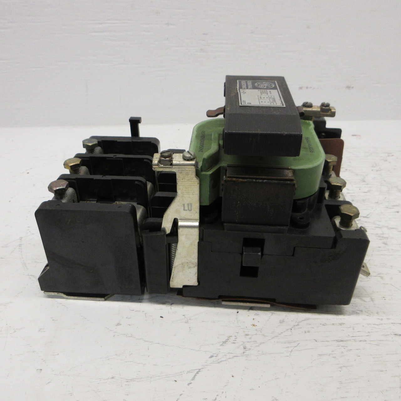 GE CR206F000BNA Size 4 Motor Starter 100HP 135A 600VAC 480V Coil CR206FOOOBNA (AH0869-1)