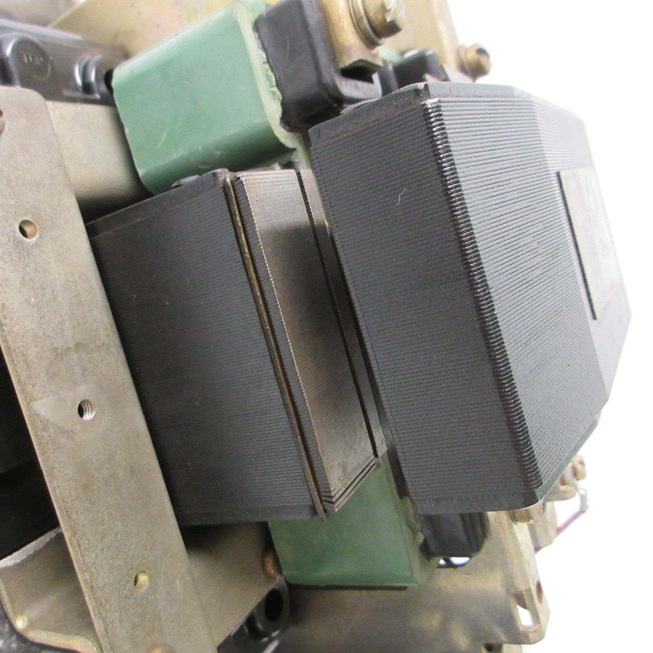 GE CR206G0 Size 5 Motor Starter 200HP 270A 600VAC 55-750325 Coil CR206GO 270 Amp (AH0871-1)