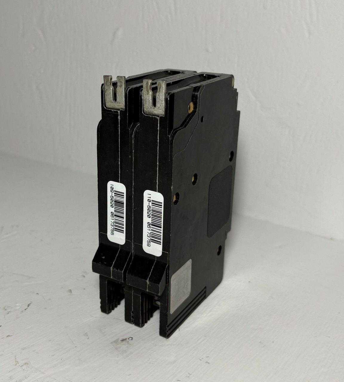 Square D EGB24020 20A 2P Circuit Breaker 480Y/277V EGB 20 Amp 2 Pole YF6609 HACR (EM5746-1)