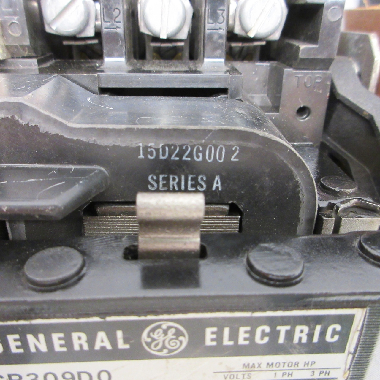 GE CR309D0 Size 2 Reversing Contactor 45A 600VAC 25HP 120V Coils CR309DO 3PH Sz2 (AH0872-1)