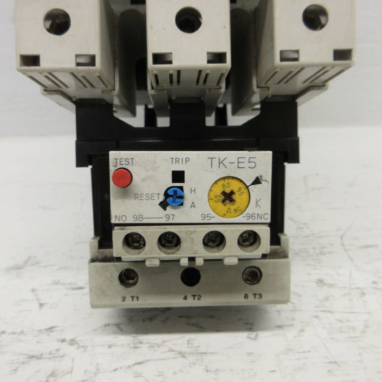 Fuji Electric SC-E5 SE105AA Starter 150A 75HP 24V Coil w/ TK-E5 65-95A Overload (AH0877-1)