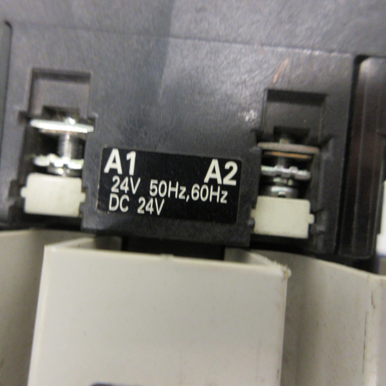 Fuji Electric SC-E5 SE105AA Starter 150A 75HP 24V Coil w/ TK-E5 65-95A Overload (AH0877-1)