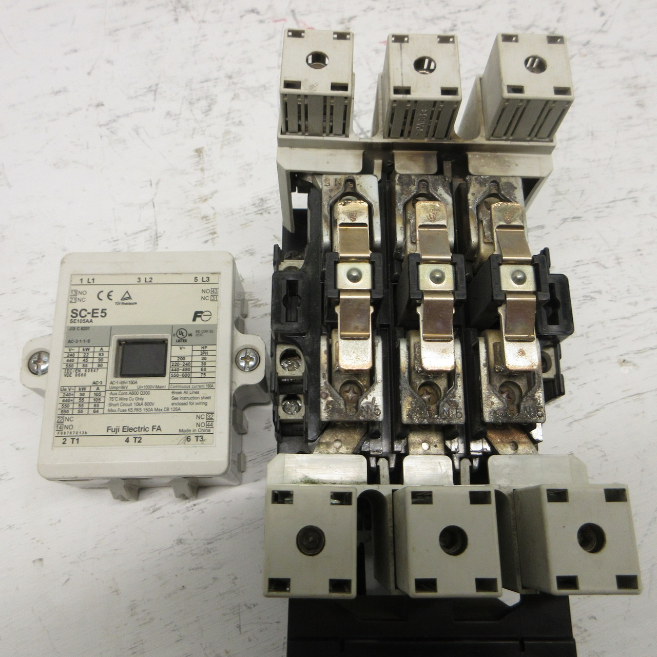 Fuji Electric SC-E5 SE105AA Starter 150A 75HP 24V Coil w/ TK-E5 65-95A Overload (AH0877-1)