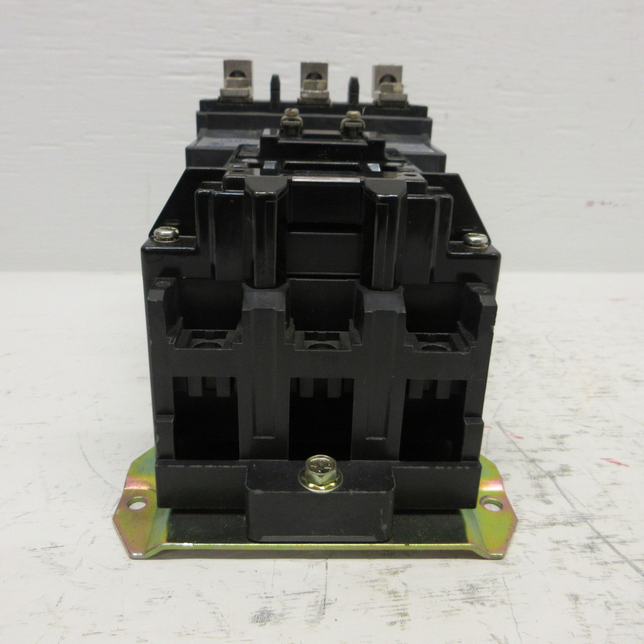Allen Bradley 500L-DOD93 Lighting Contactor 100A 480/600V 120V Coil 500L-D0D93 (AH0879-1)