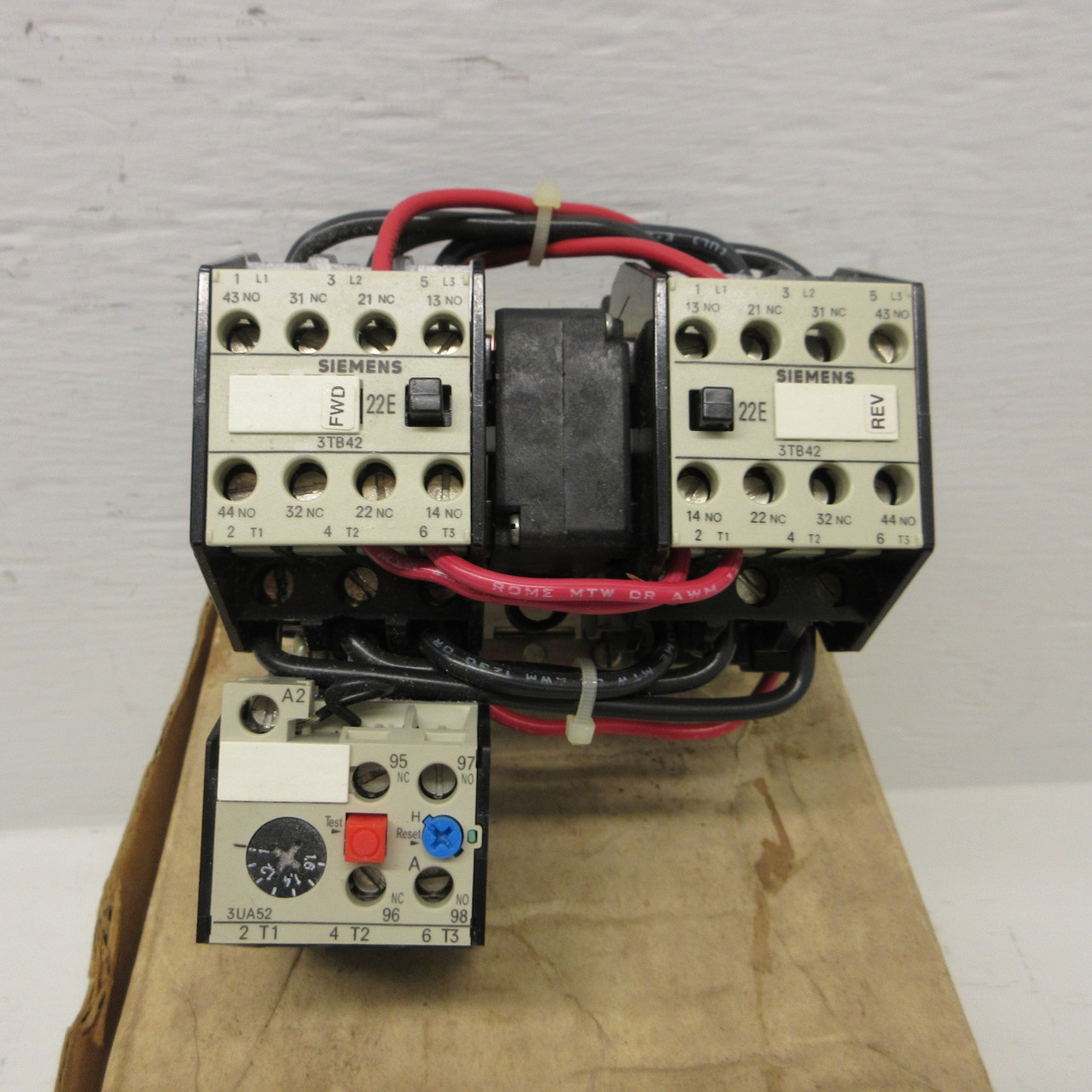 NEW Siemens CRL0B4217 Reversing Starter Size 00 3UA5200-1A 3TB42 MODIFIED NIB (AH0882-1)