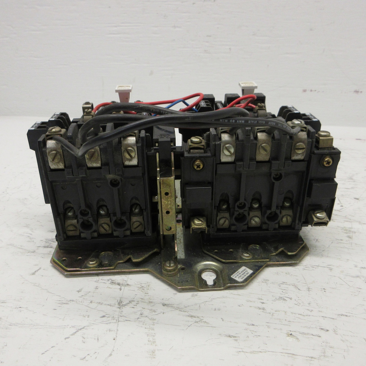 Allen Bradley 520F-BOD Size 1 2 Speed Starter 120V Coil 27A 520F-B0D w/ Heaters (AH0881-1)