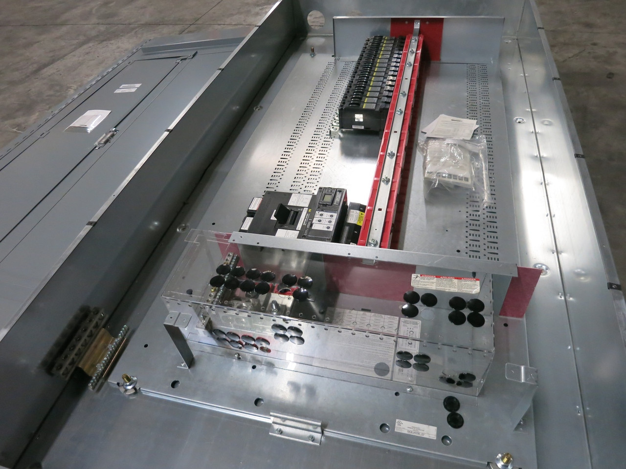 NEW Square D 400A HCP Main Breaker I-Line Panel Board 3PH 4W 208Y/120 400 Amp (DW7798-1)