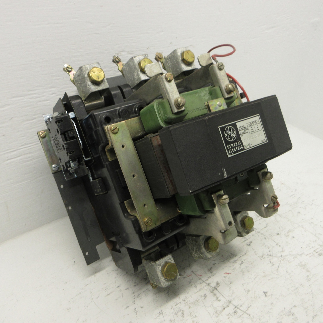 GE CR205G000DFC Size 5 Motor Contactor 200HP 270A 600VAC 280VDC Coil 270 Amp (AH0883-2)