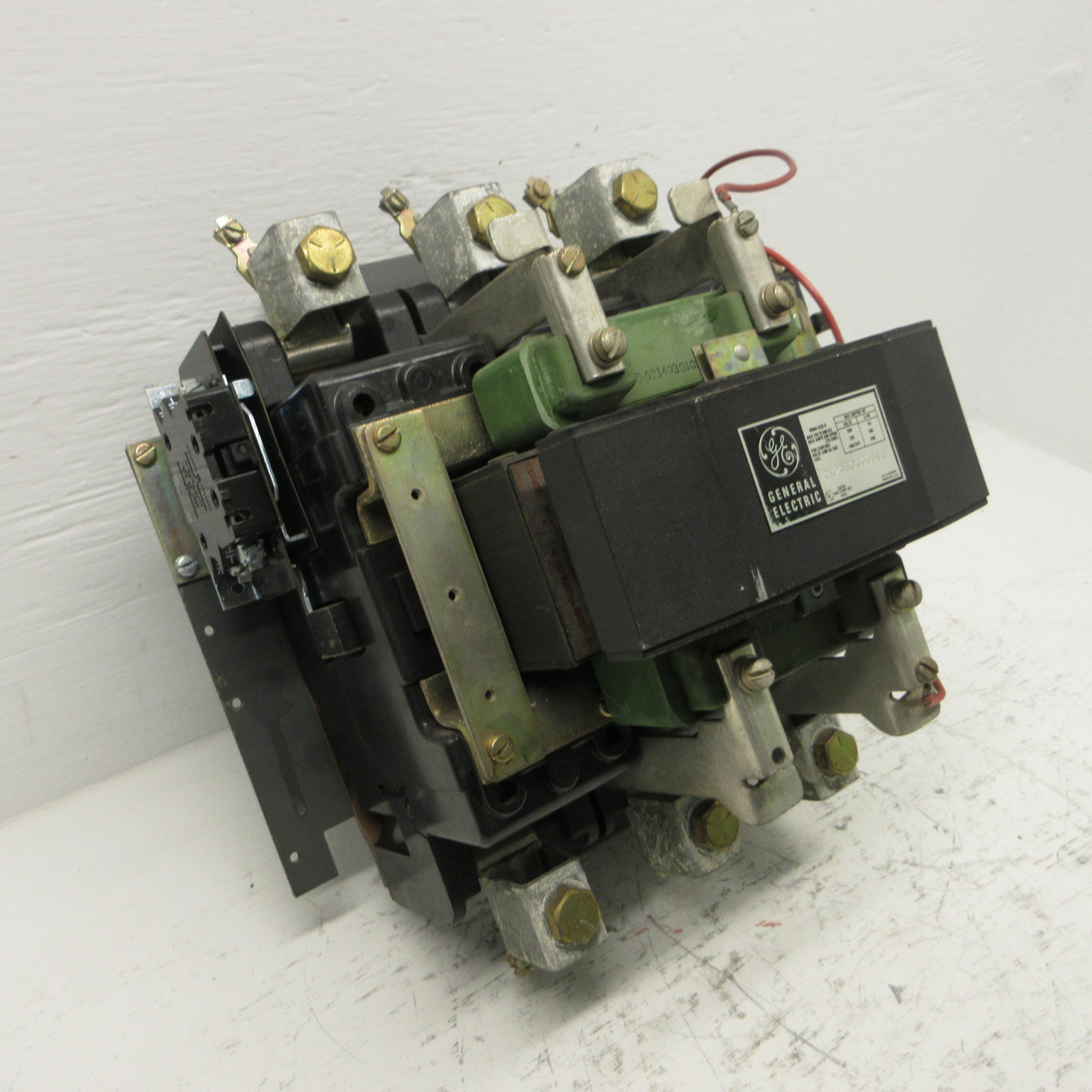 GE CR205G000DFC Size 5 Motor Contactor 200HP 270A 600VAC 280VDC Coil 270 Amp (AH0883-1)