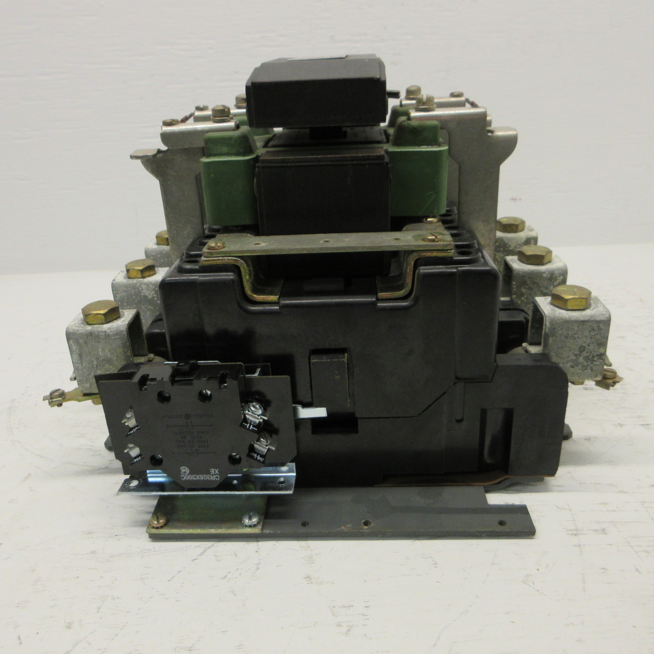 GE CR205G000DFC Size 5 Motor Contactor 200HP 270A 600VAC 280VDC Coil 270 Amp (AH0883-2)