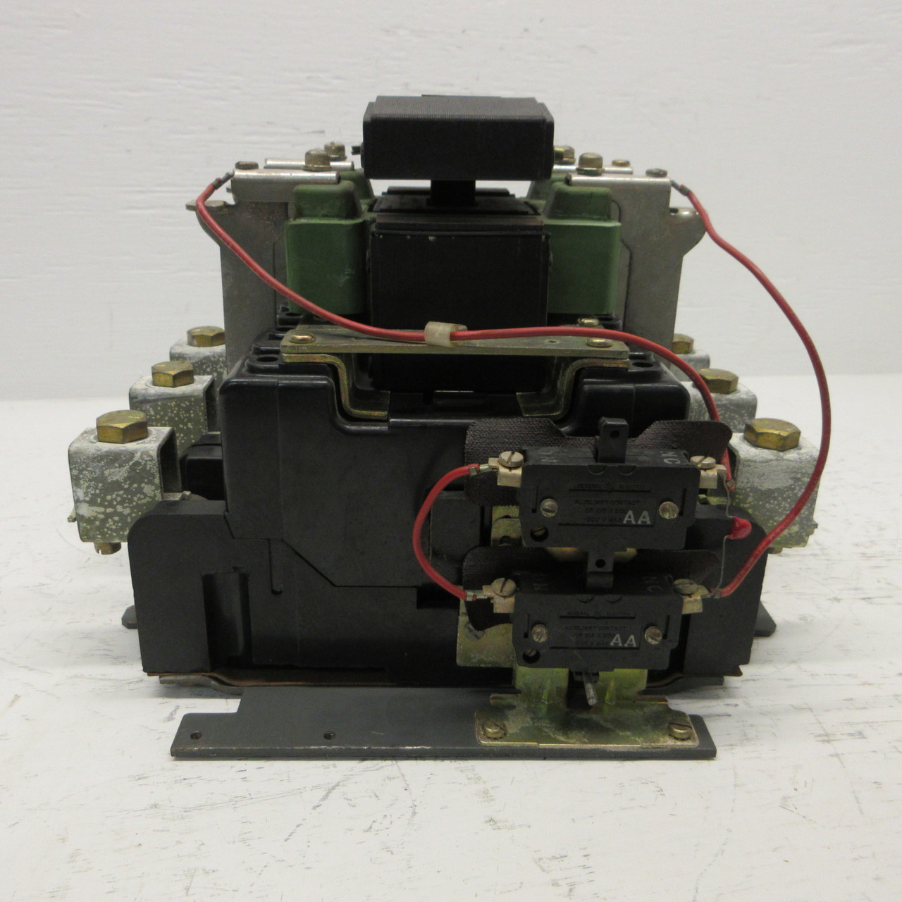GE CR205G000DFC Size 5 Motor Contactor 200HP 270A 600VAC 280VDC Coil 270 Amp (AH0883-1)